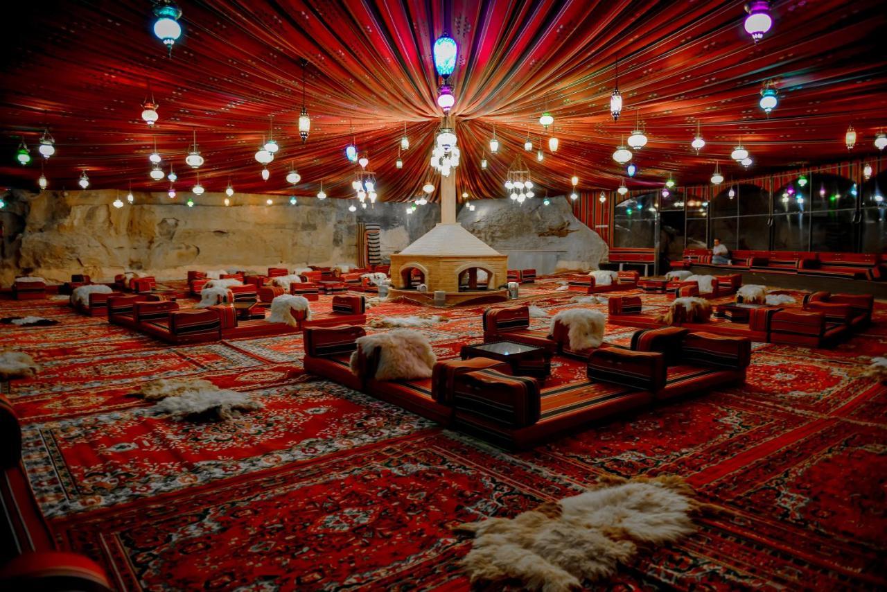 ホテル Little Petra Bedouin Camp Al Ḩayy エクステリア 写真